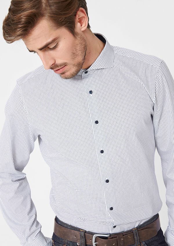 Slim fit shirt + minimalist print